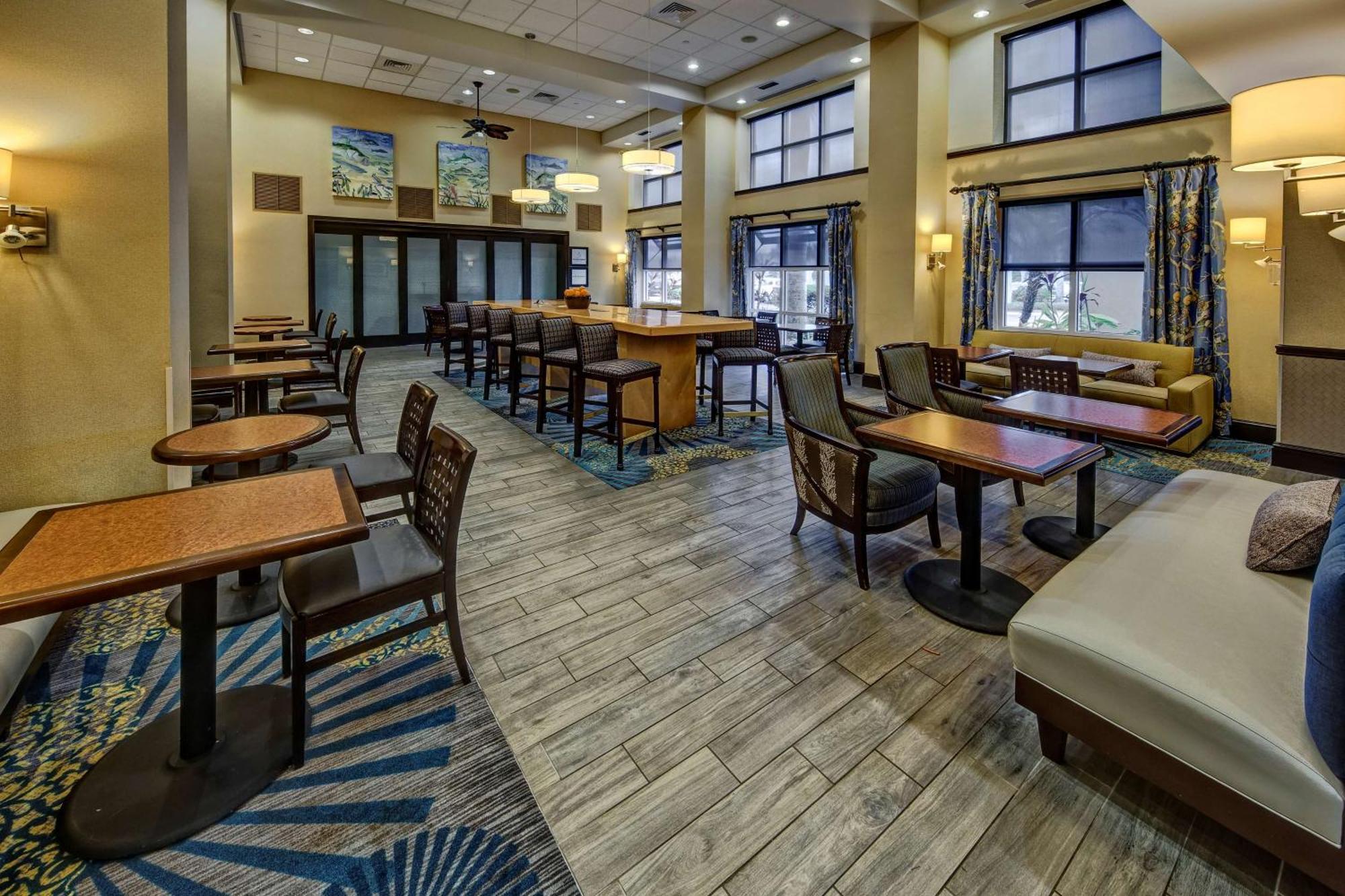 Hampton Inn & Suites Stuart-North Bagian luar foto