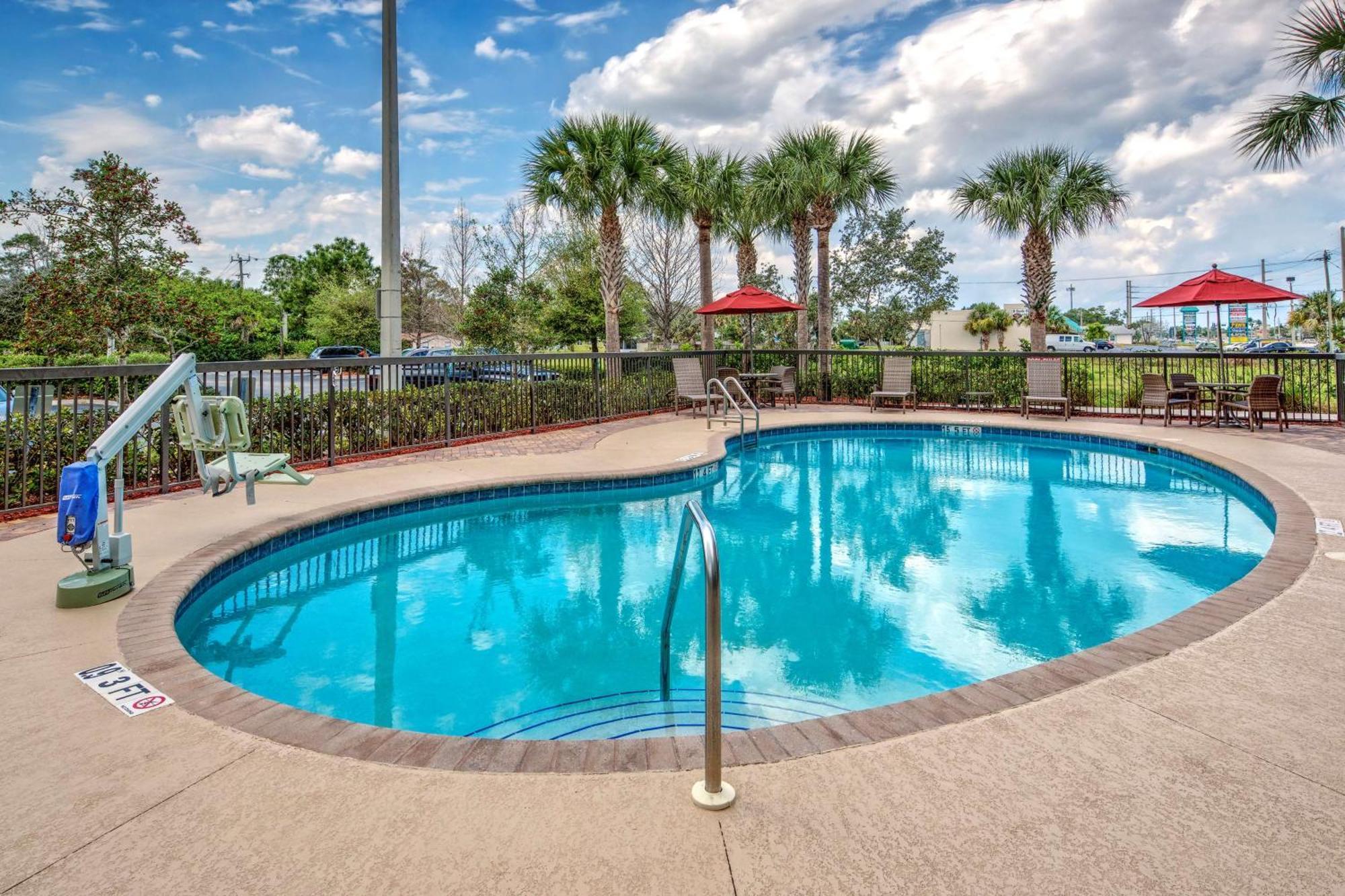 Hampton Inn & Suites Stuart-North Bagian luar foto