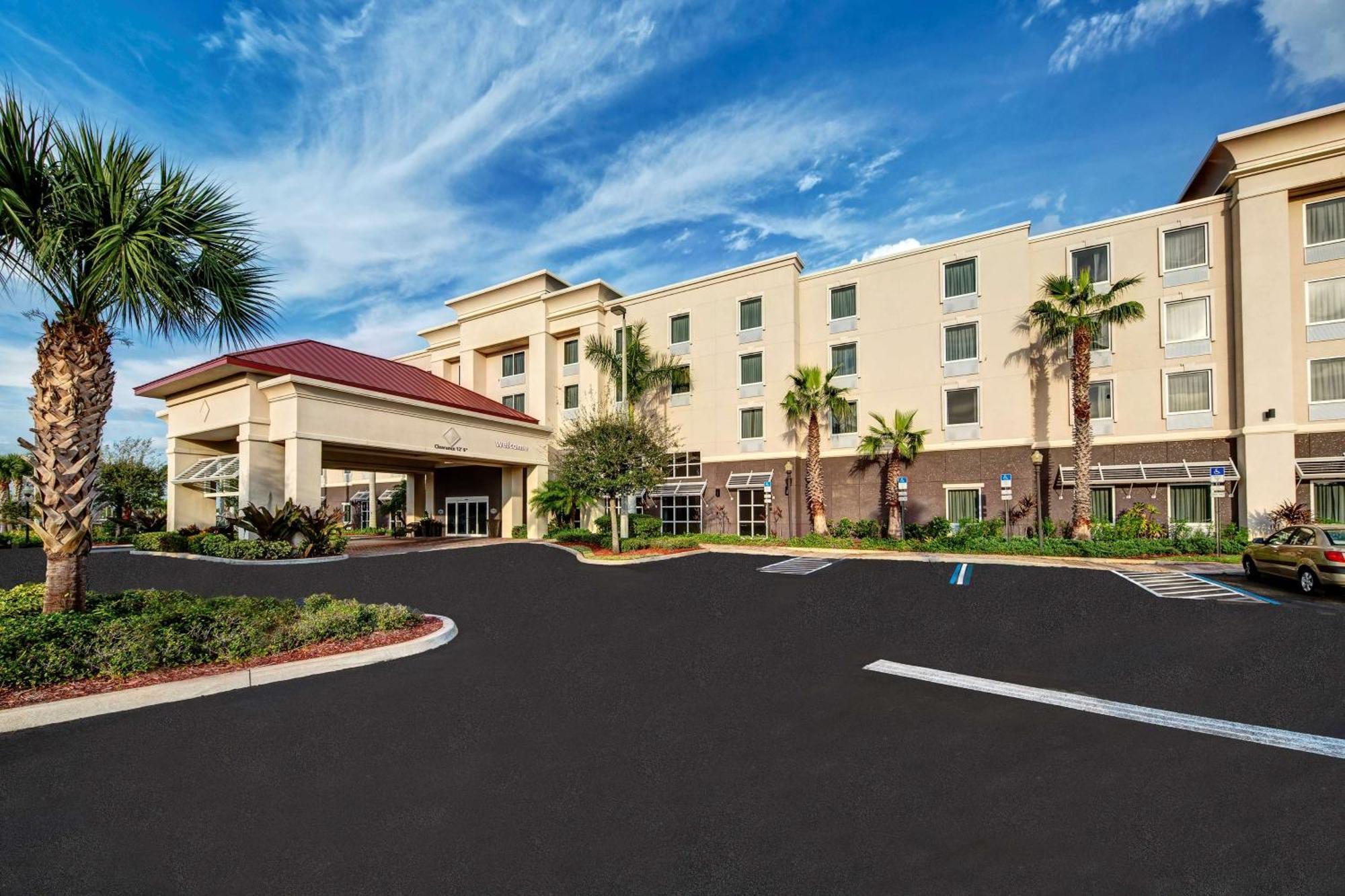 Hampton Inn & Suites Stuart-North Bagian luar foto