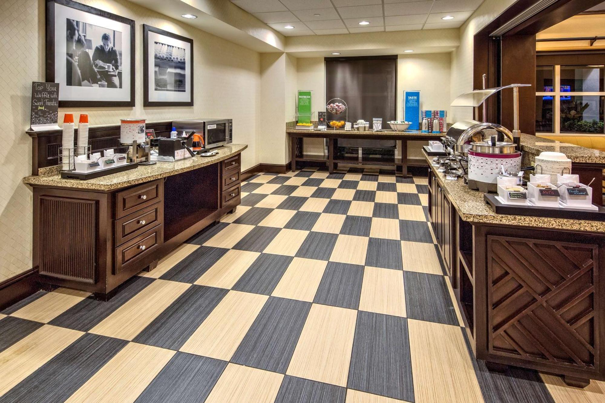 Hampton Inn & Suites Stuart-North Bagian luar foto