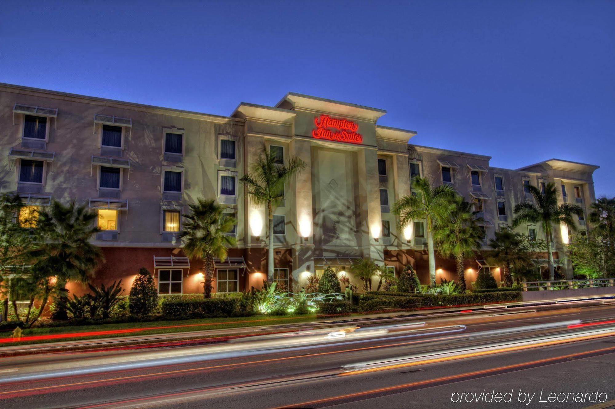 Hampton Inn & Suites Stuart-North Bagian luar foto