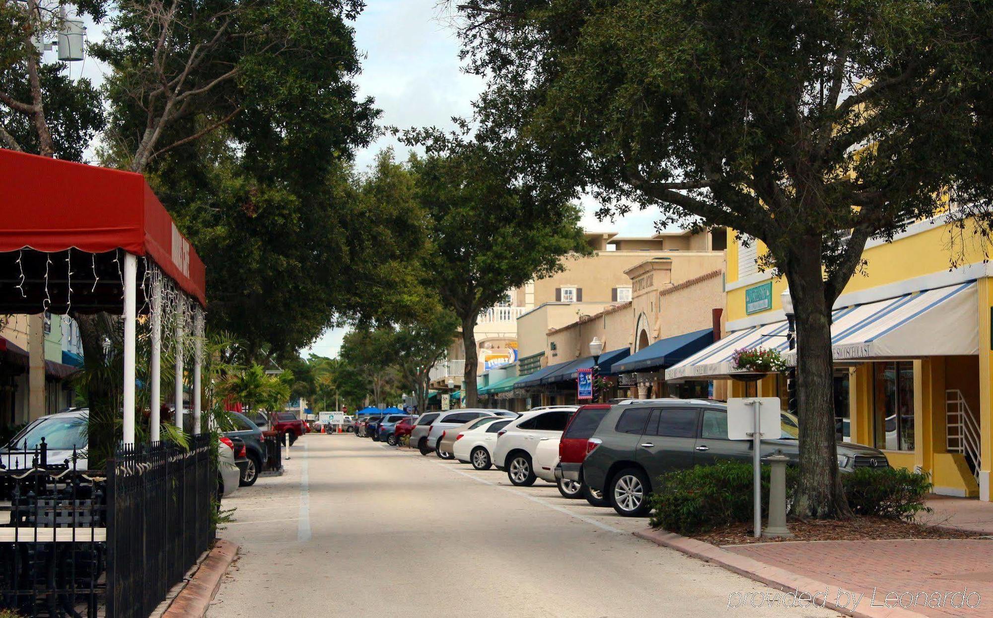 Hampton Inn & Suites Stuart-North Bagian luar foto