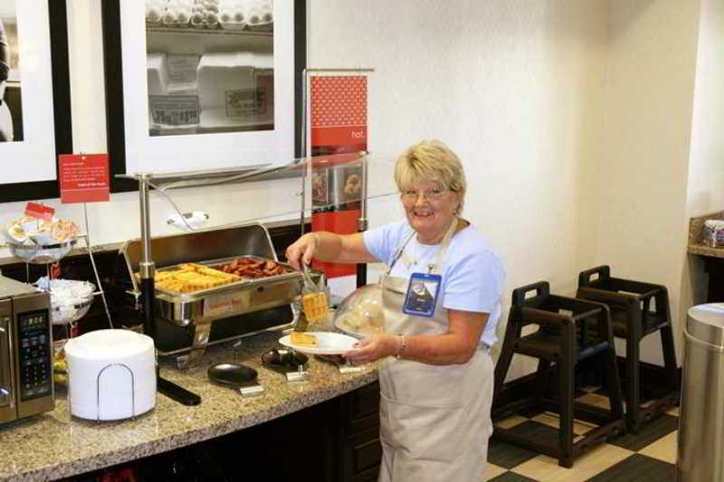 Hampton Inn & Suites Stuart-North Restoran foto